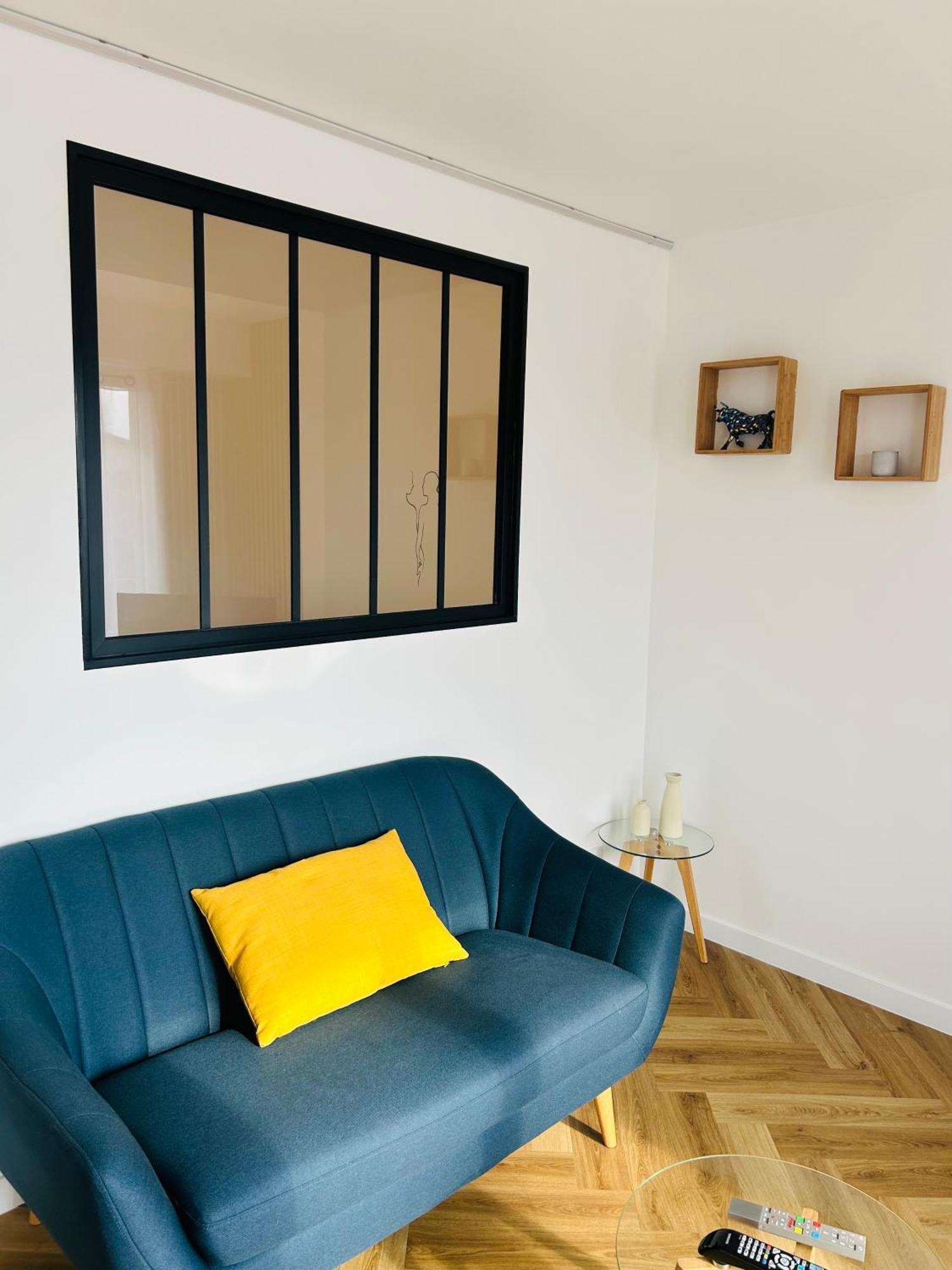 Agreable Chantilly Avec Balcon Et Parking Securise